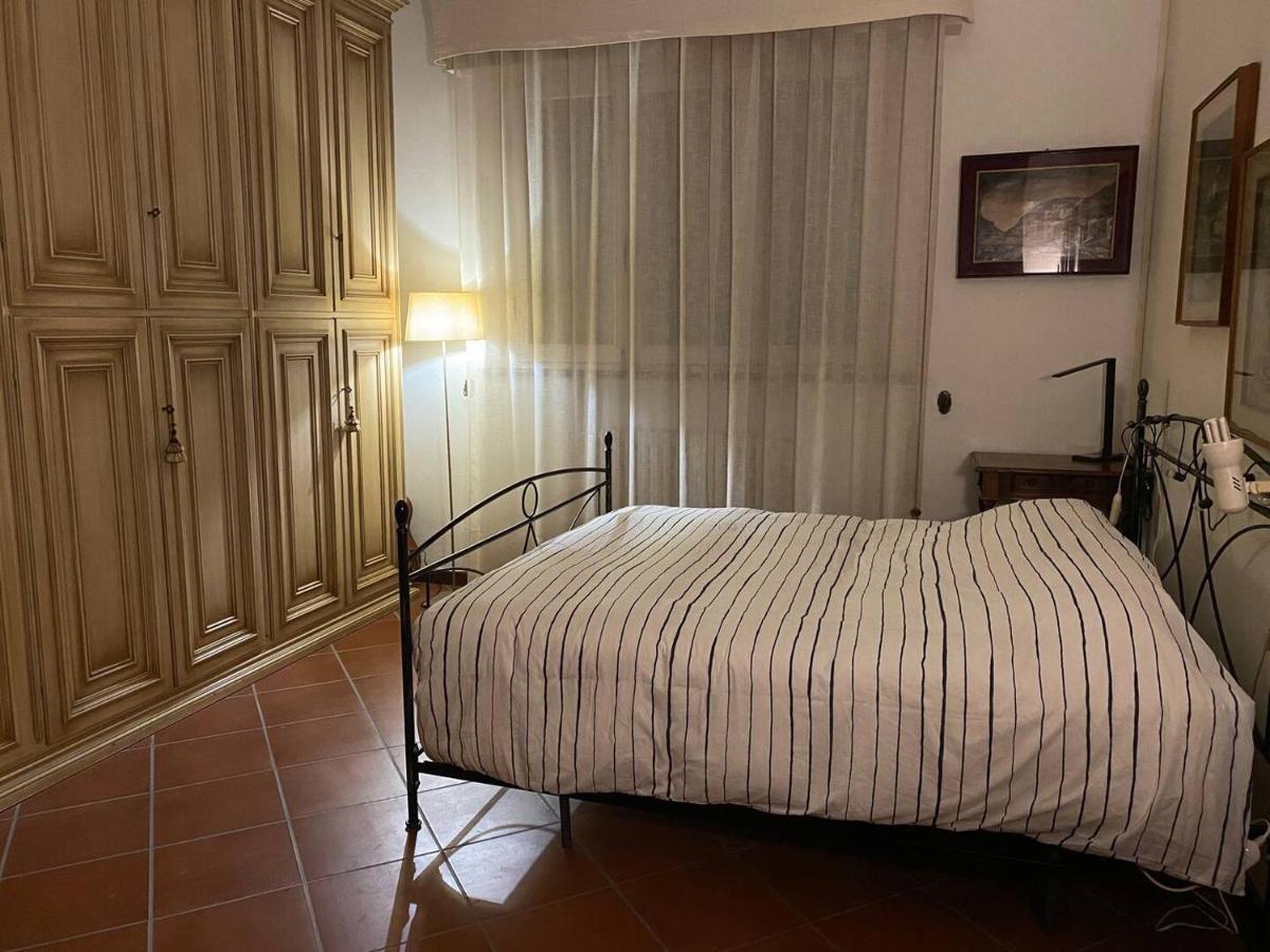 Rosatea Apartment Fucecchio Bagian luar foto