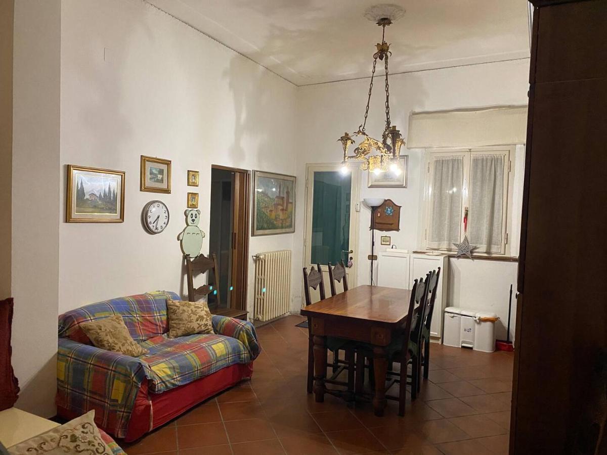 Rosatea Apartment Fucecchio Bagian luar foto